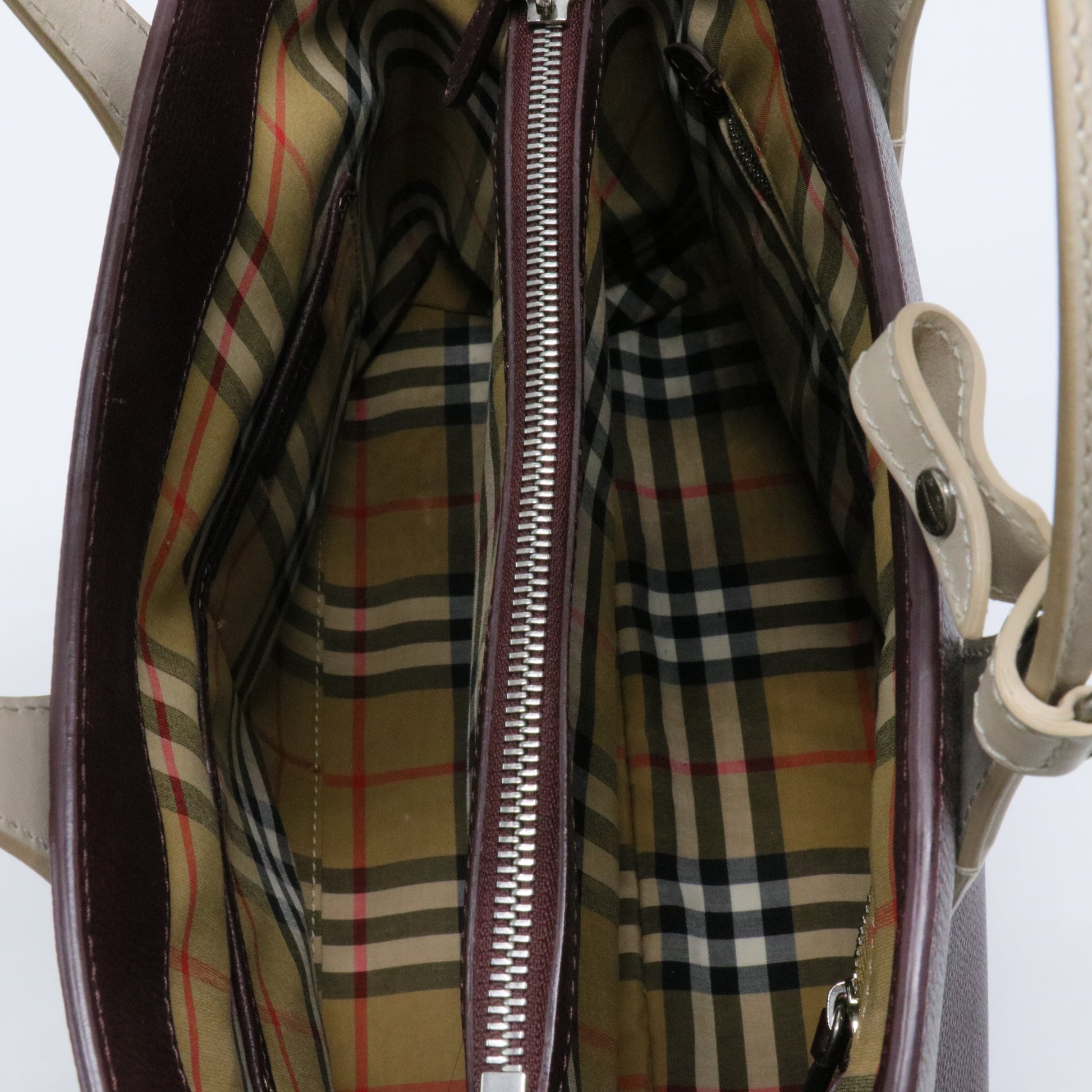 Medium Banner Bag in Burgundy Grained Leather with Contrast Handles