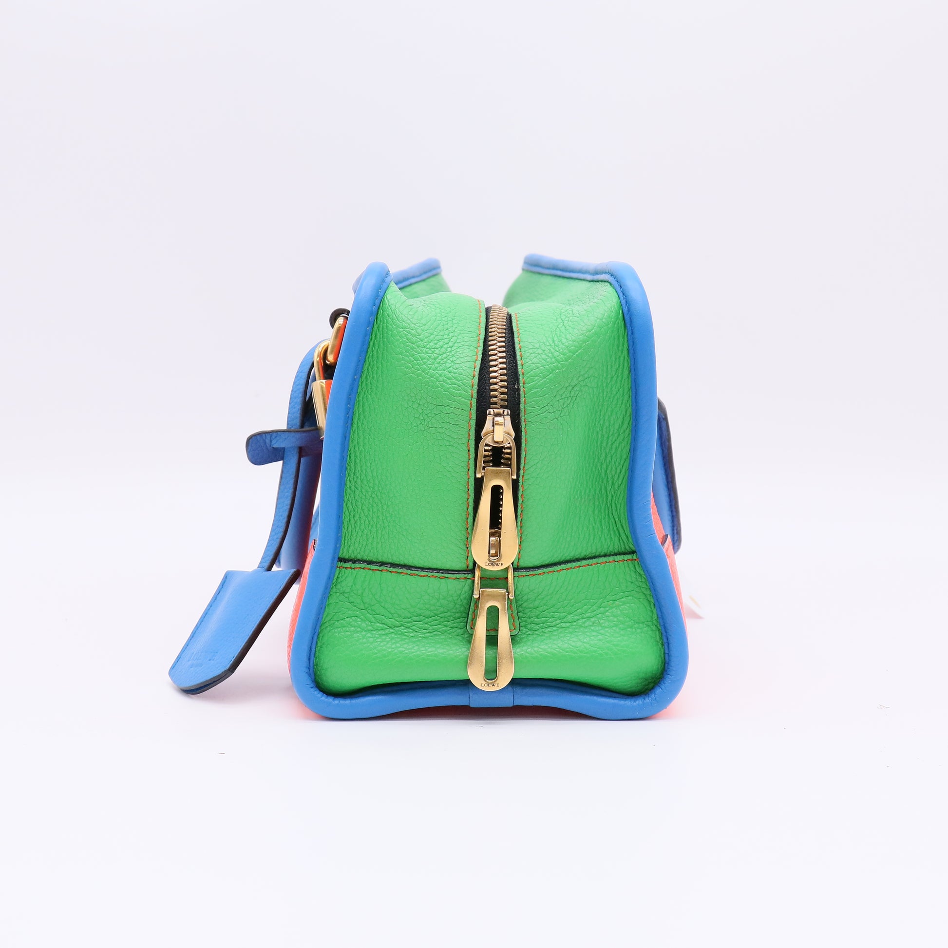 Loewe Amazona 28 B22789