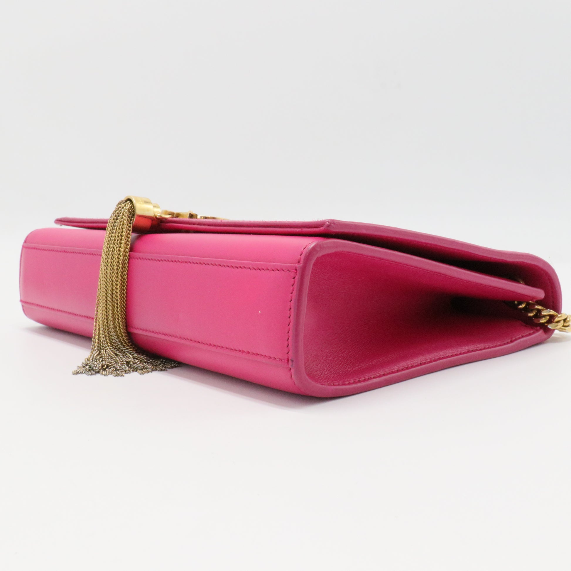 Classic Monogram Crossbody Bag Grainy Leather Medium