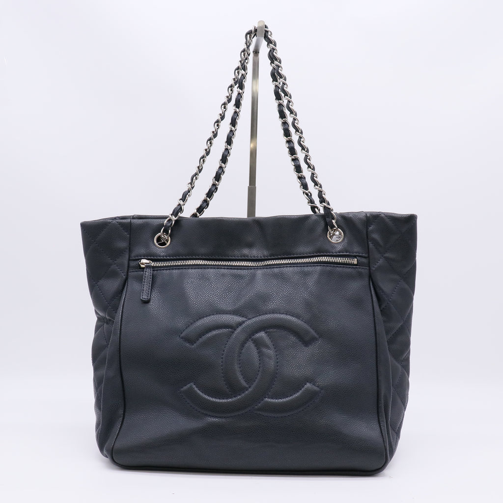 Chanel Soft Lambskin CC Medium Tote Black twins B23014
