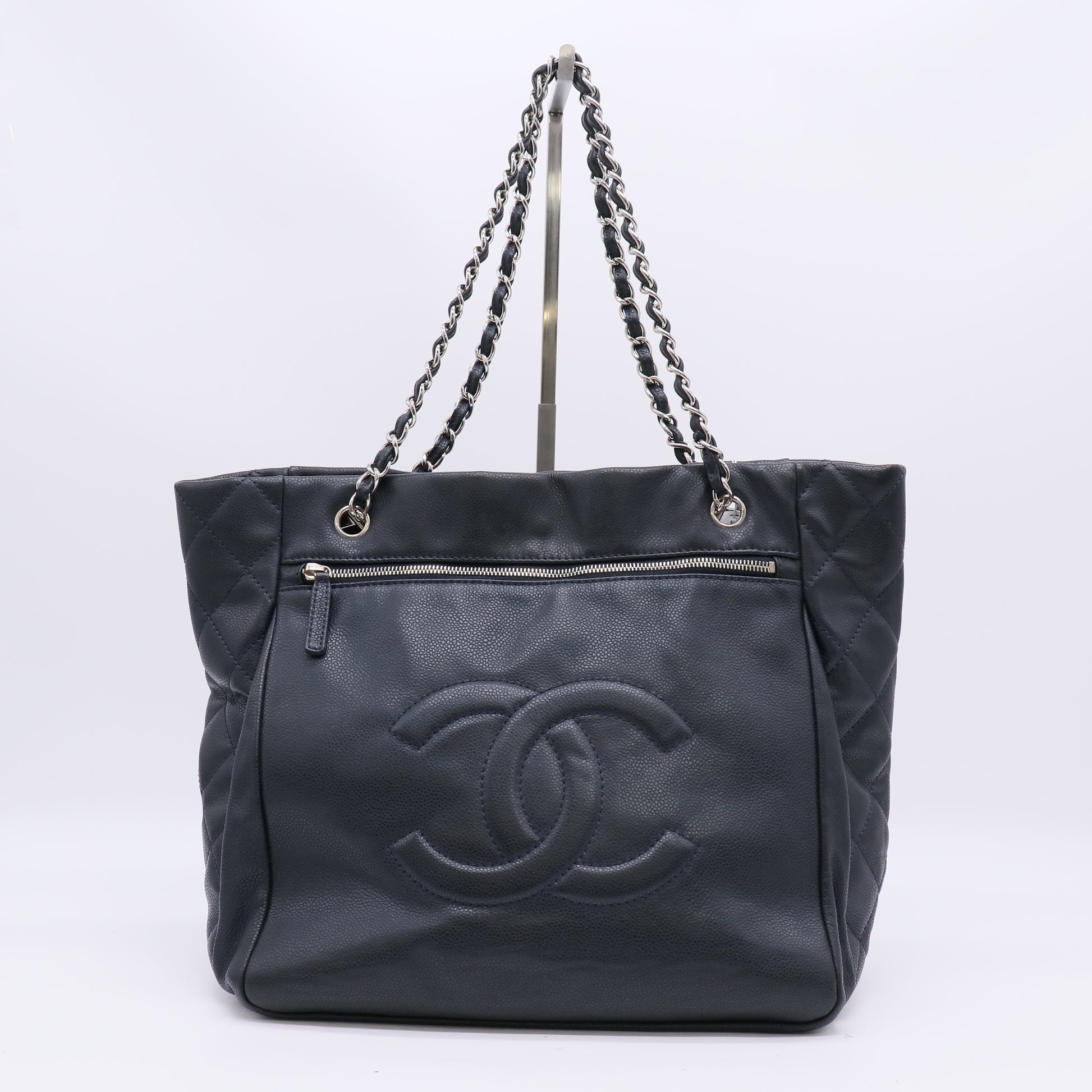 Chanel Soft Lambskin CC Medium Tote Black twins B23014