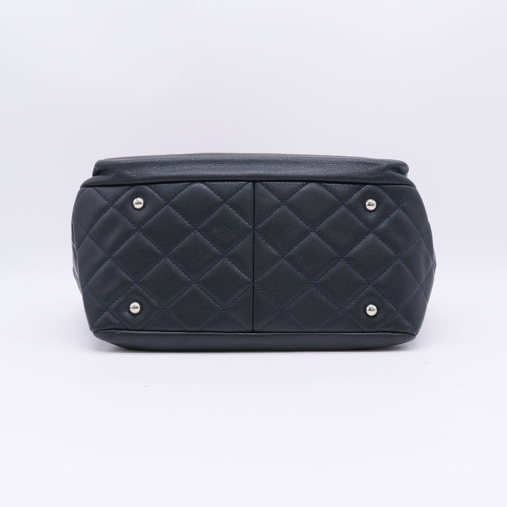 Chanel Soft Lambskin CC Medium Tote Black twins B23014