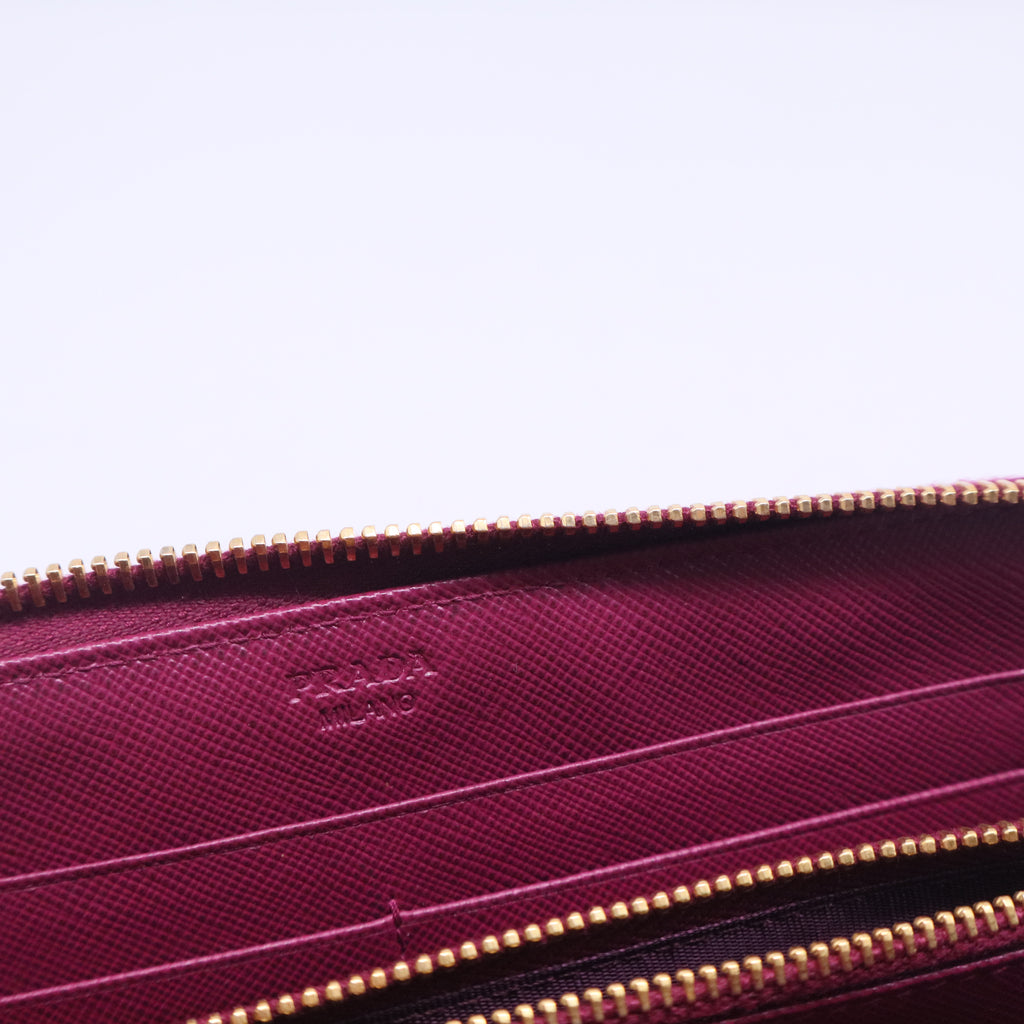 Saffiano Lux Leather Continental Wallet W20633