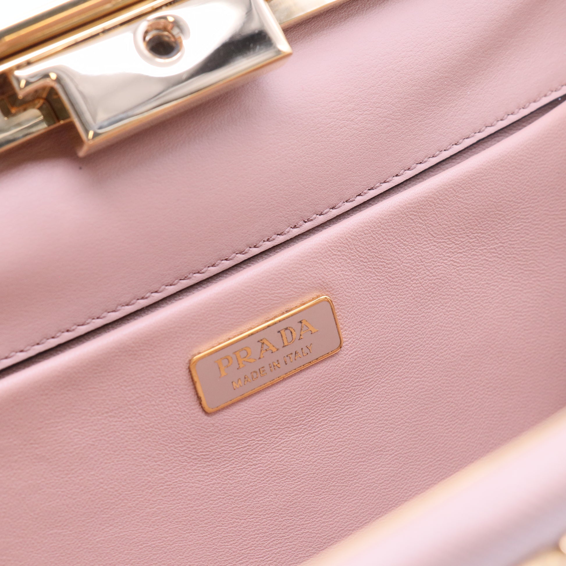 Saffiano City Calf Light Frame Bag B12309
