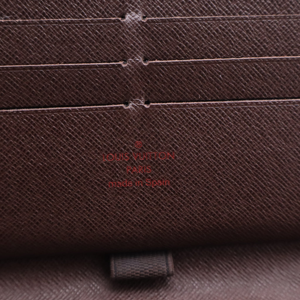 Damier Ebene Zippy Organizer Wallet W20731
