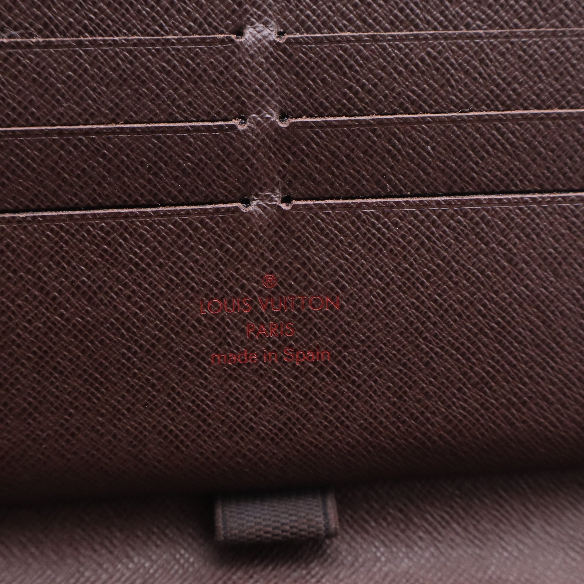 Damier Ebene Zippy Organizer Wallet W20731