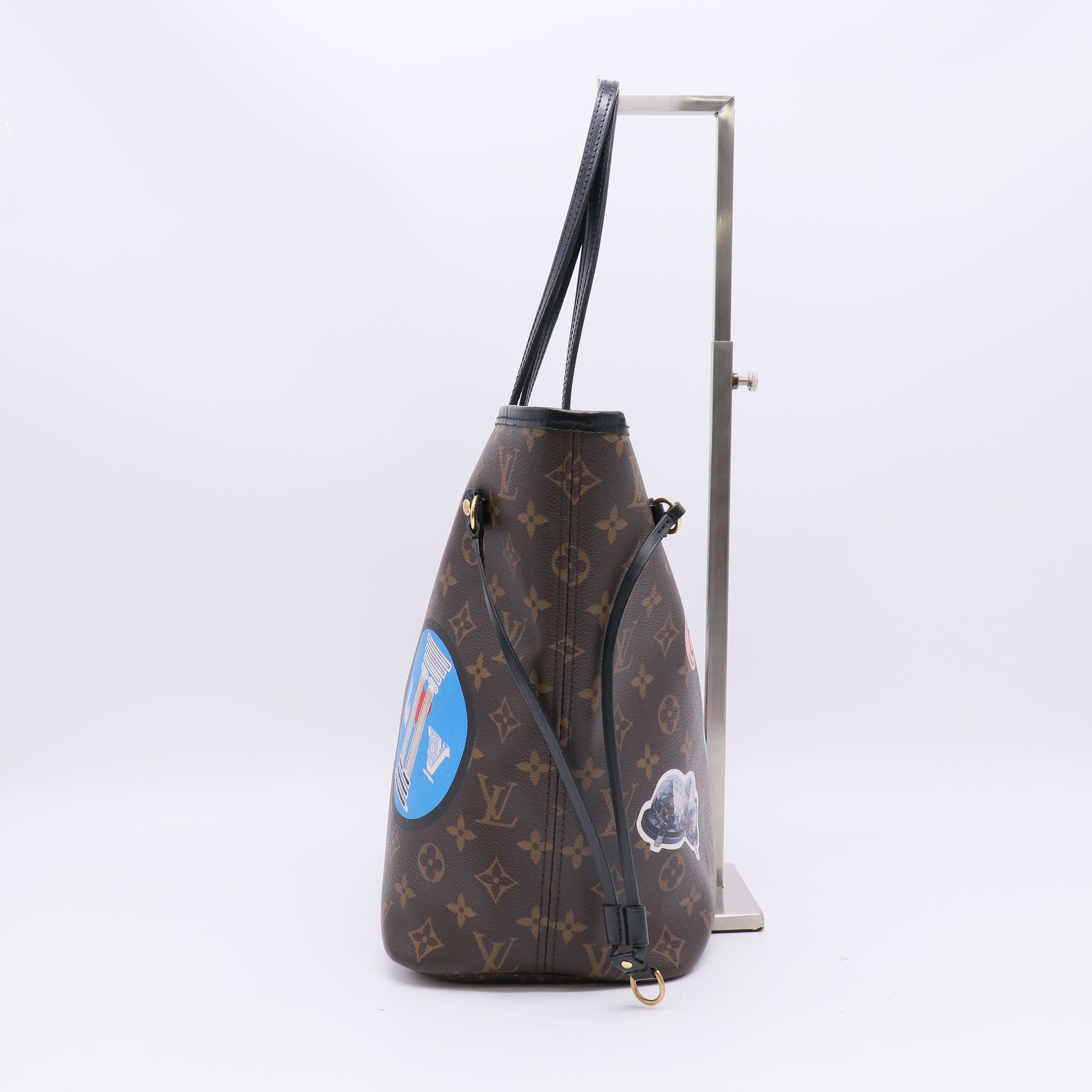 Louis Vuitton Neverfull MM Monogram World Tour Twins B22742