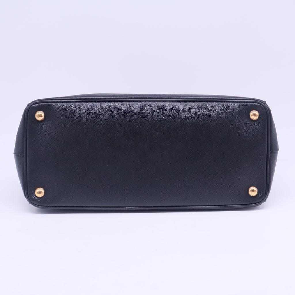 Saffiano Leather Galleria Double Zip XL B20537