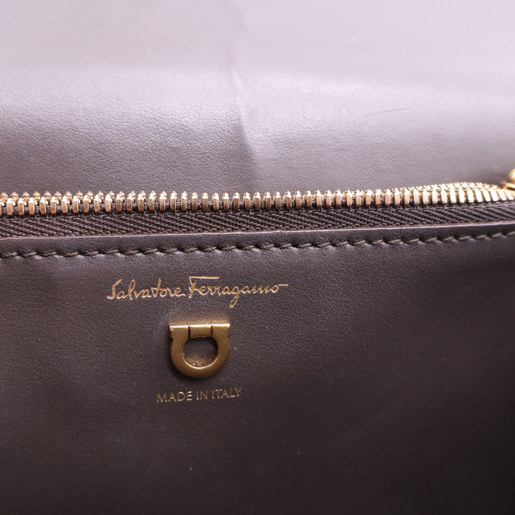 Calfskin Joanne Crossbody Black B21552