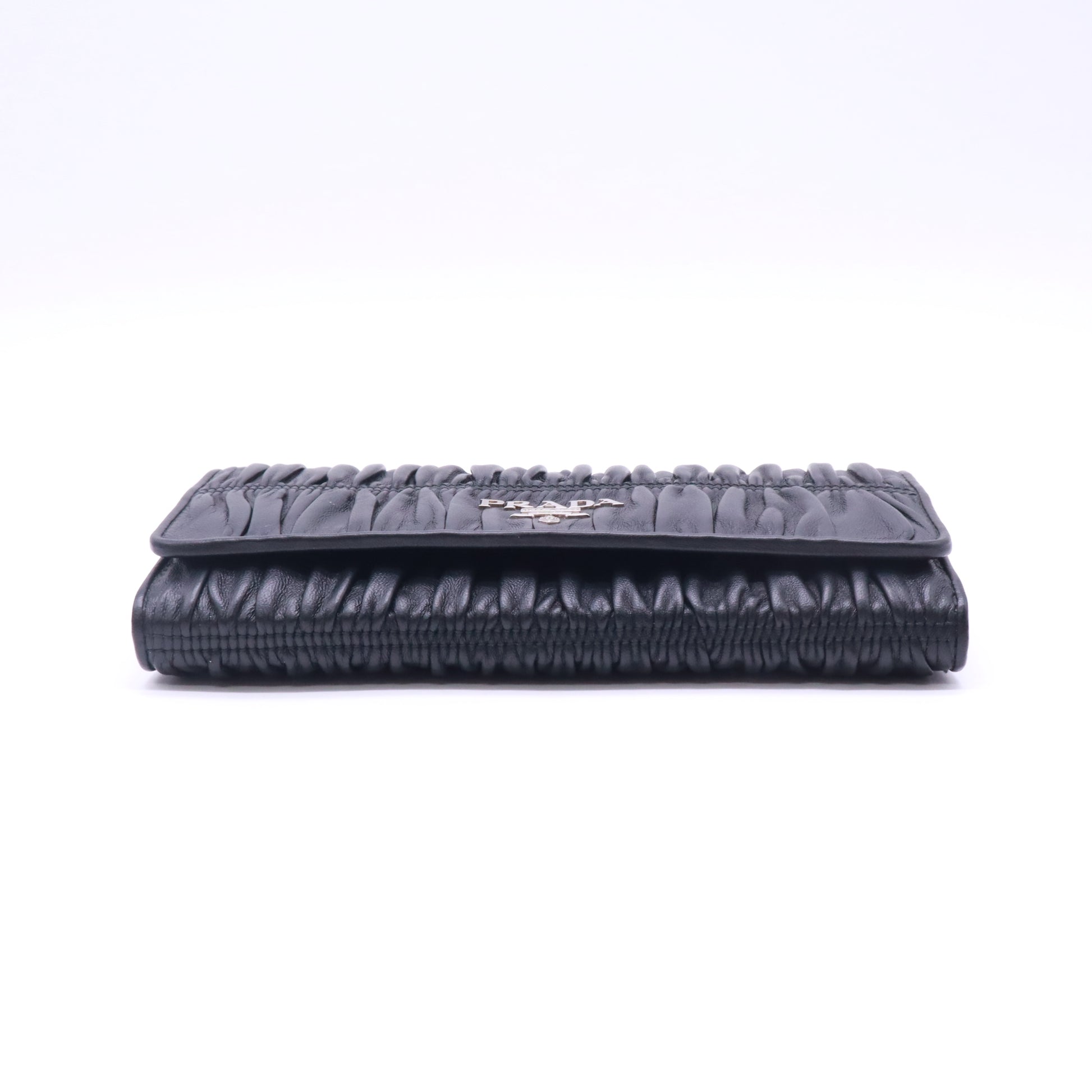 Prada Nappa Gaufre Wallet On Chain W22875