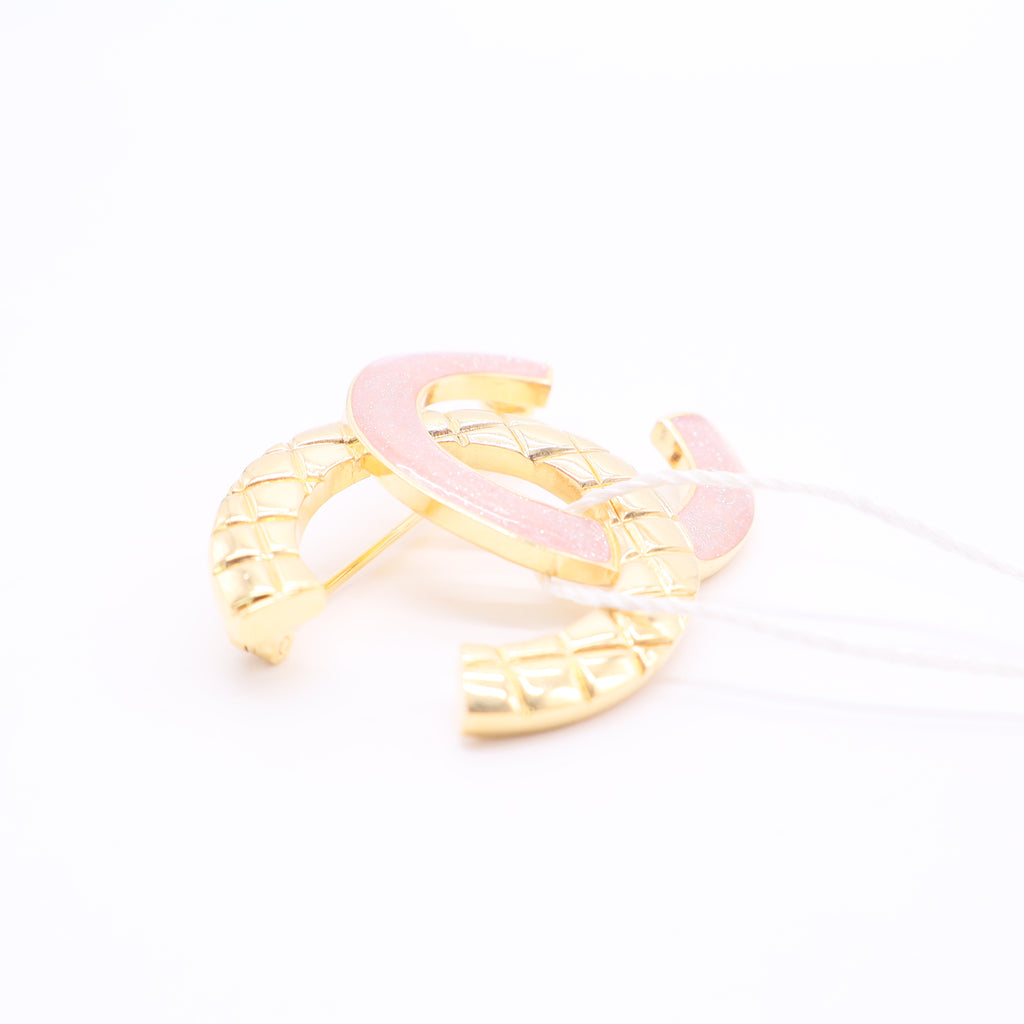 CC Logo Brooch Gold-Tone Metal Twins LDJ2589