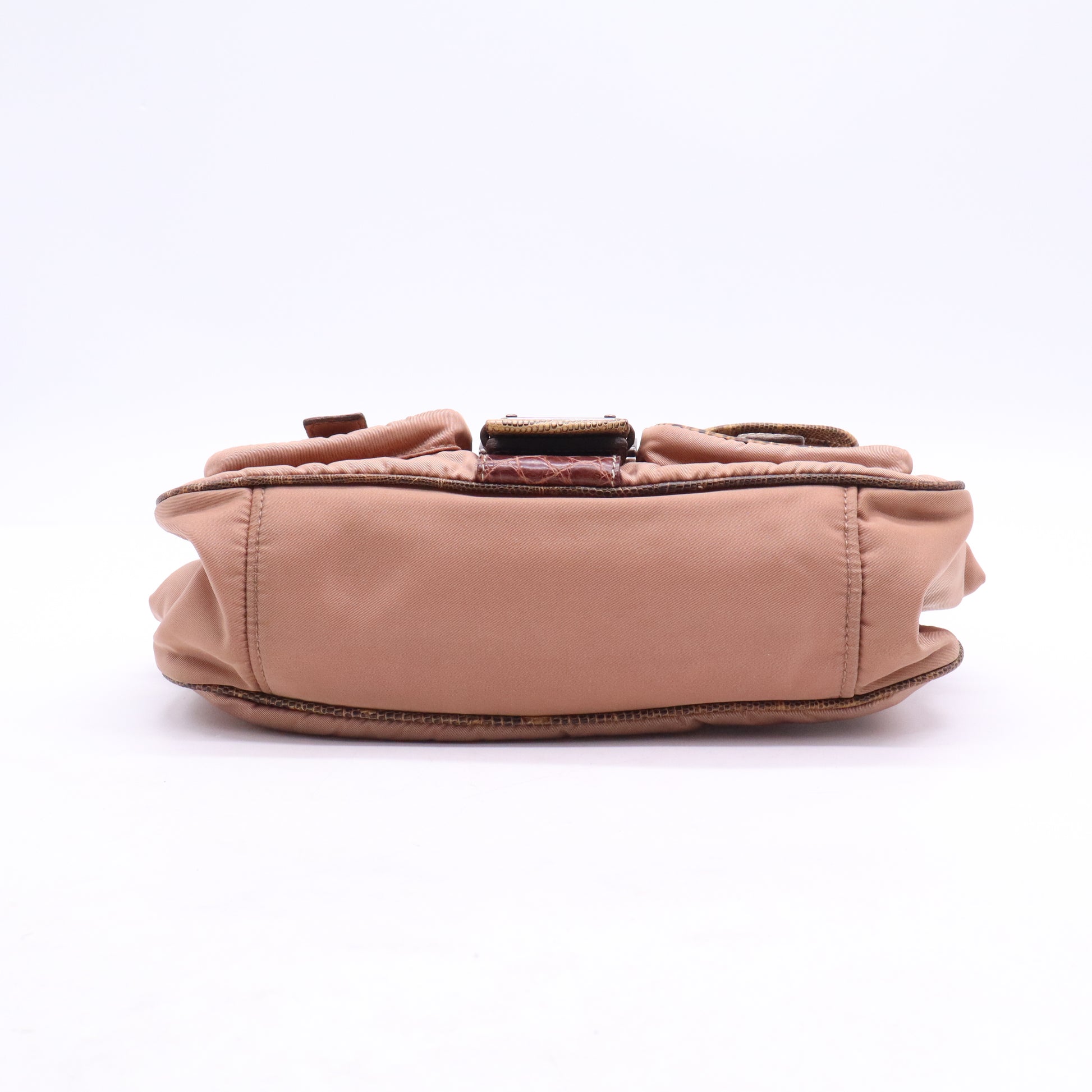 Tessuto Snake Trim Shoulder Bag B21445