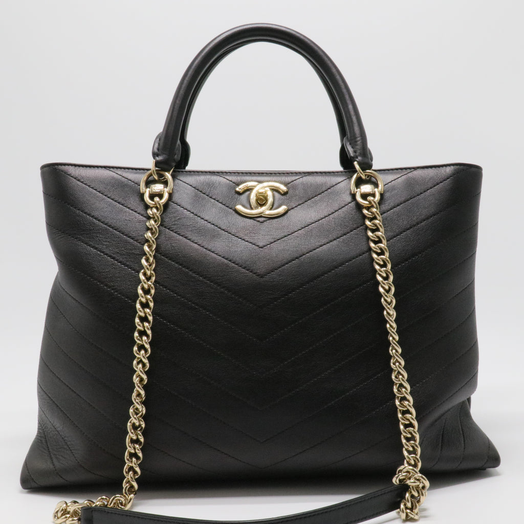 Calfskin Chevron Quilted Large Shopping Tote Black