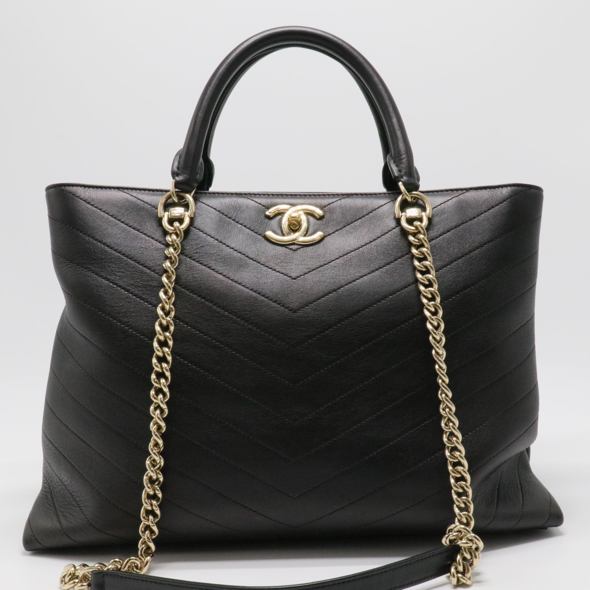 Calfskin Chevron Quilted Large Shopping Tote Black