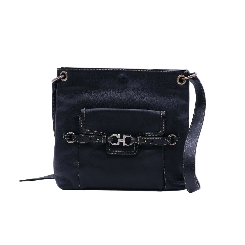 Salvatore Ferragamo Black Pebbled Gancini Leather Fanisa Shoulder Bag twins B21408
