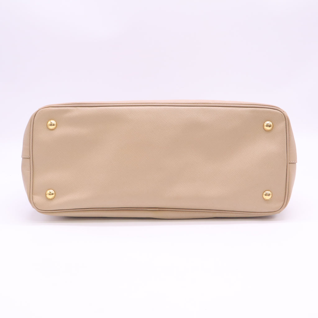 Saffiano Lux Leather Galleria Double Zip Large B24278