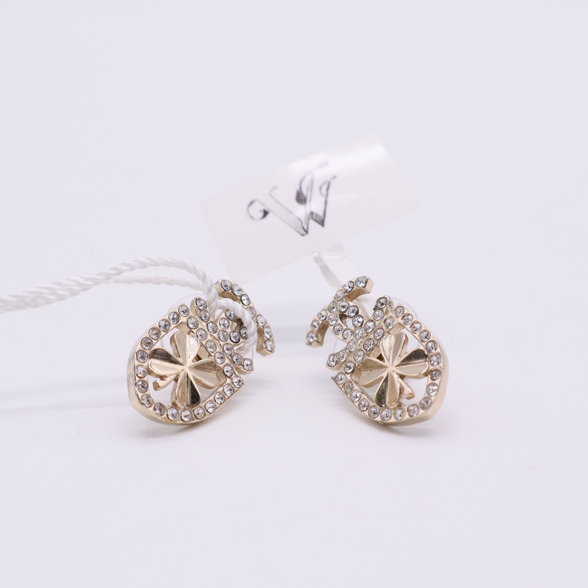 Vintage Clip-On Earrings Clip-On Gold-Tone Metal Twins LDJ2594
