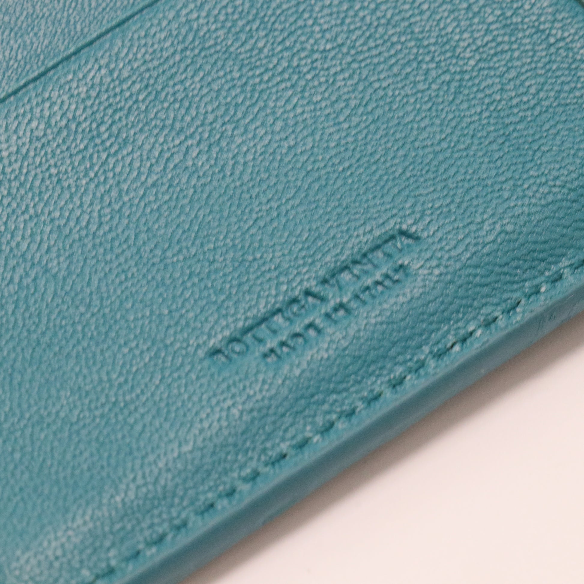 Intrecciato Leather Vertical Wallet