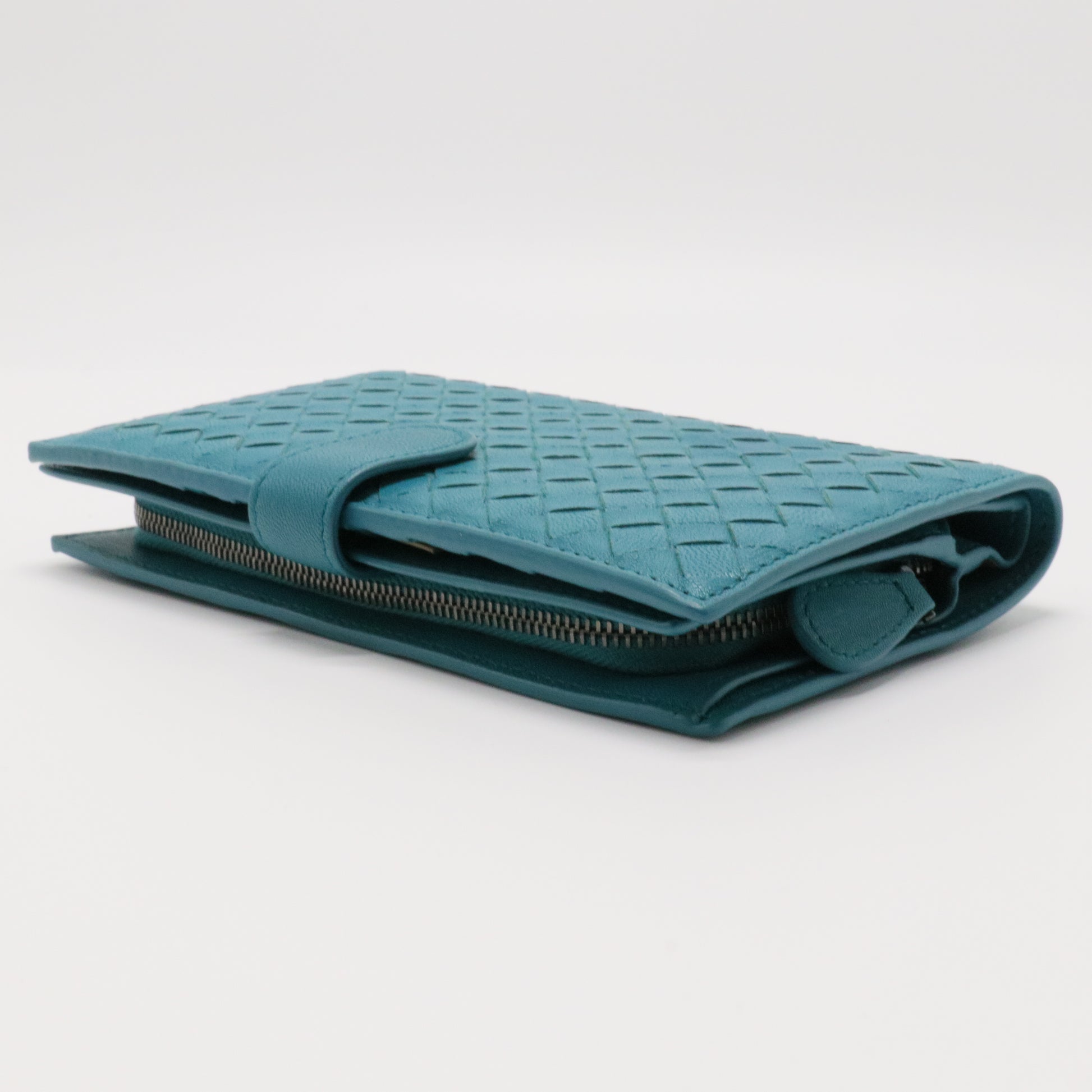 Intrecciato Leather Vertical Wallet