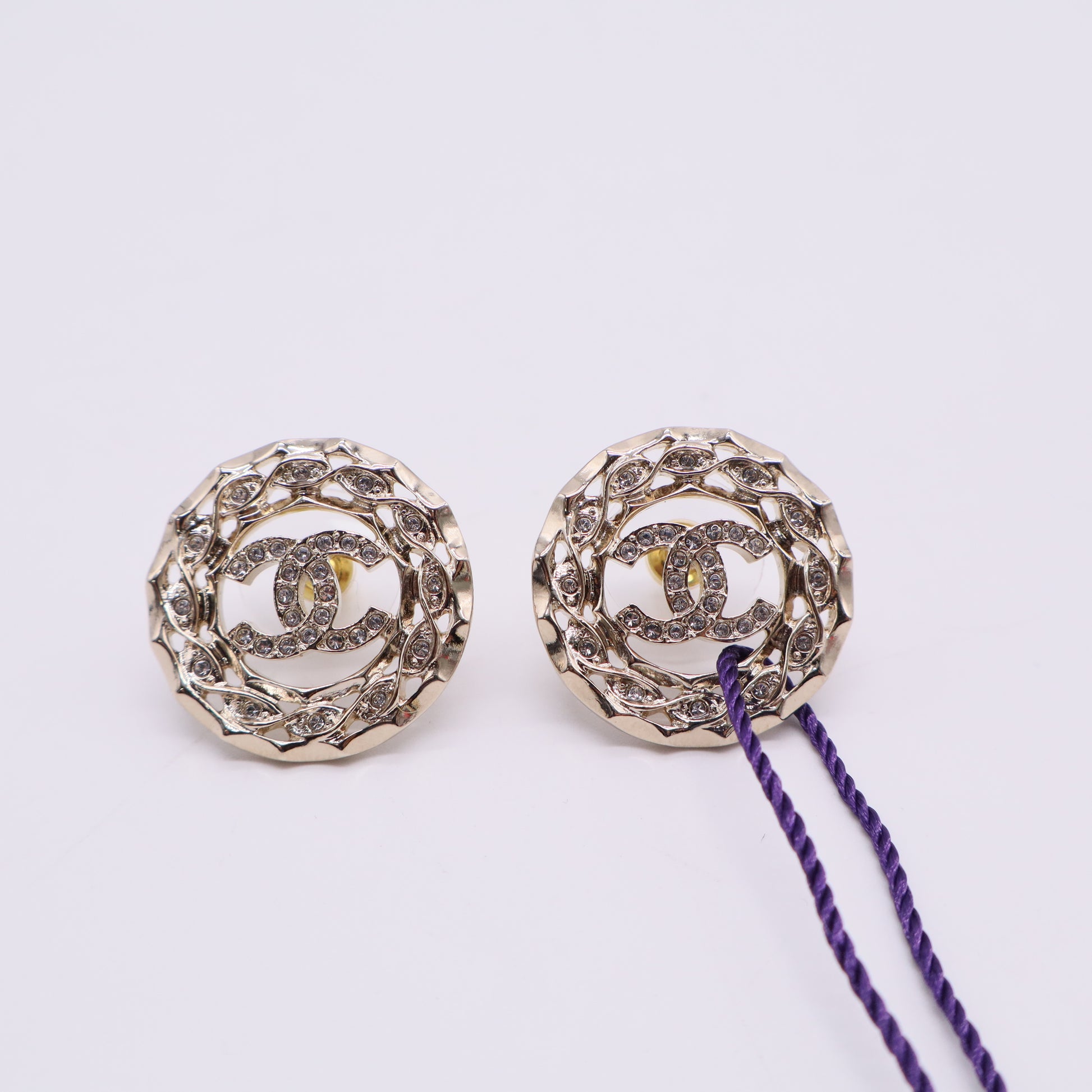 Chanel CC Logo Round Earrings Gold-Tone Metal Gold-Tone Metal Twins LDJ2599