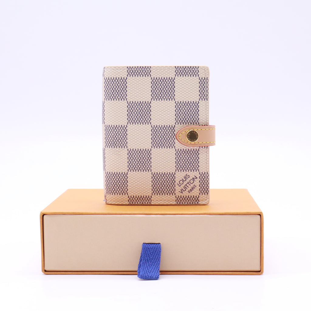 Louis Vuitton Small Ring Agenda Cover W22907