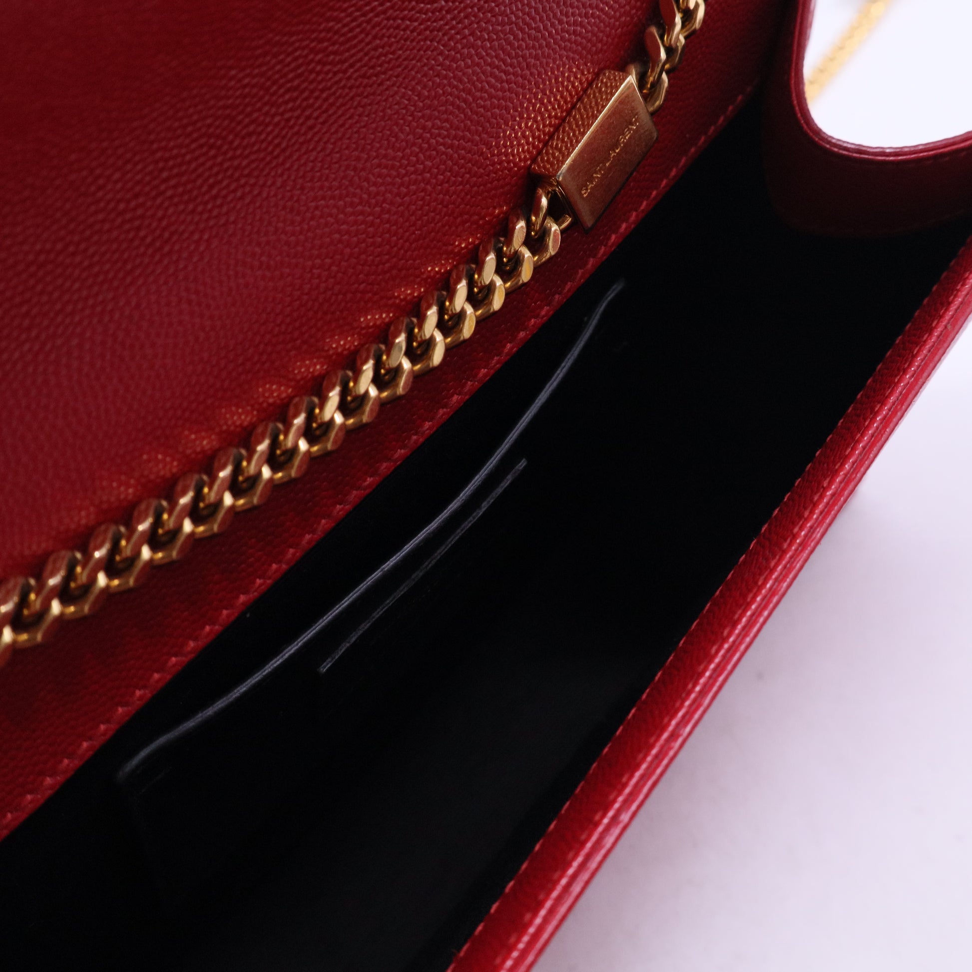 2000s chain-strap shoulder bag