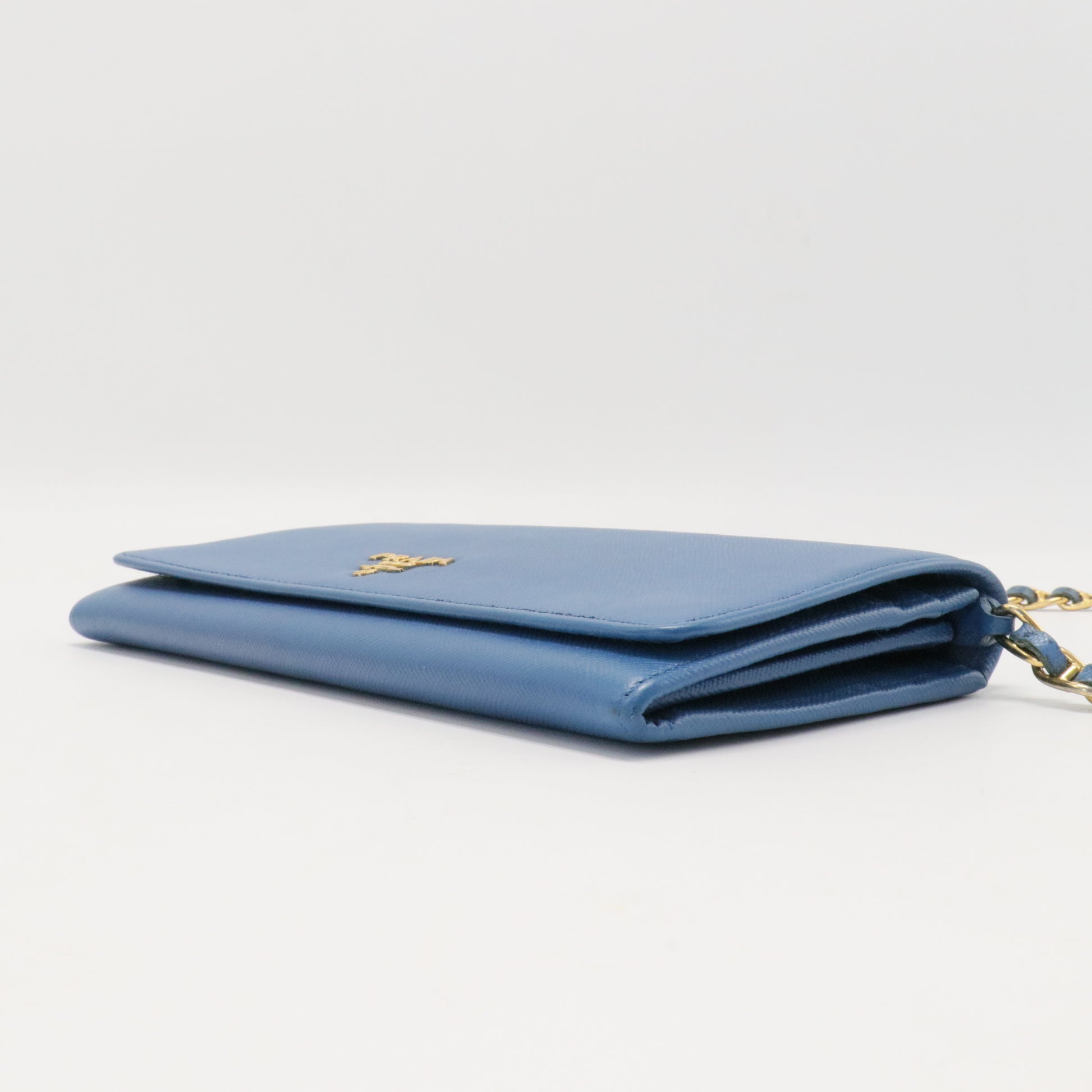 Saffiano Wallet On Chain
