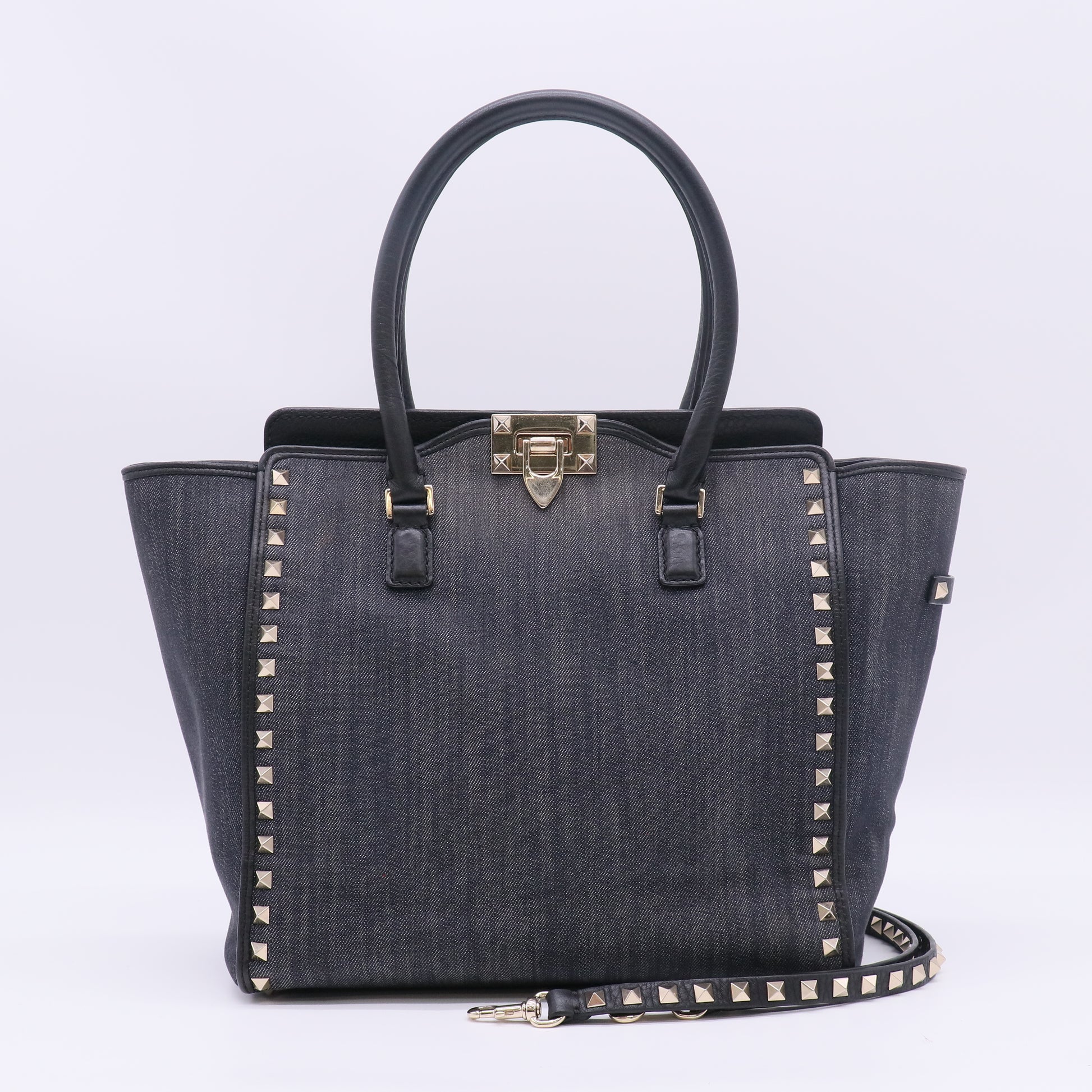 Valentino Garavani Rockstud Small Denim Trapeze Tote Bag B23711