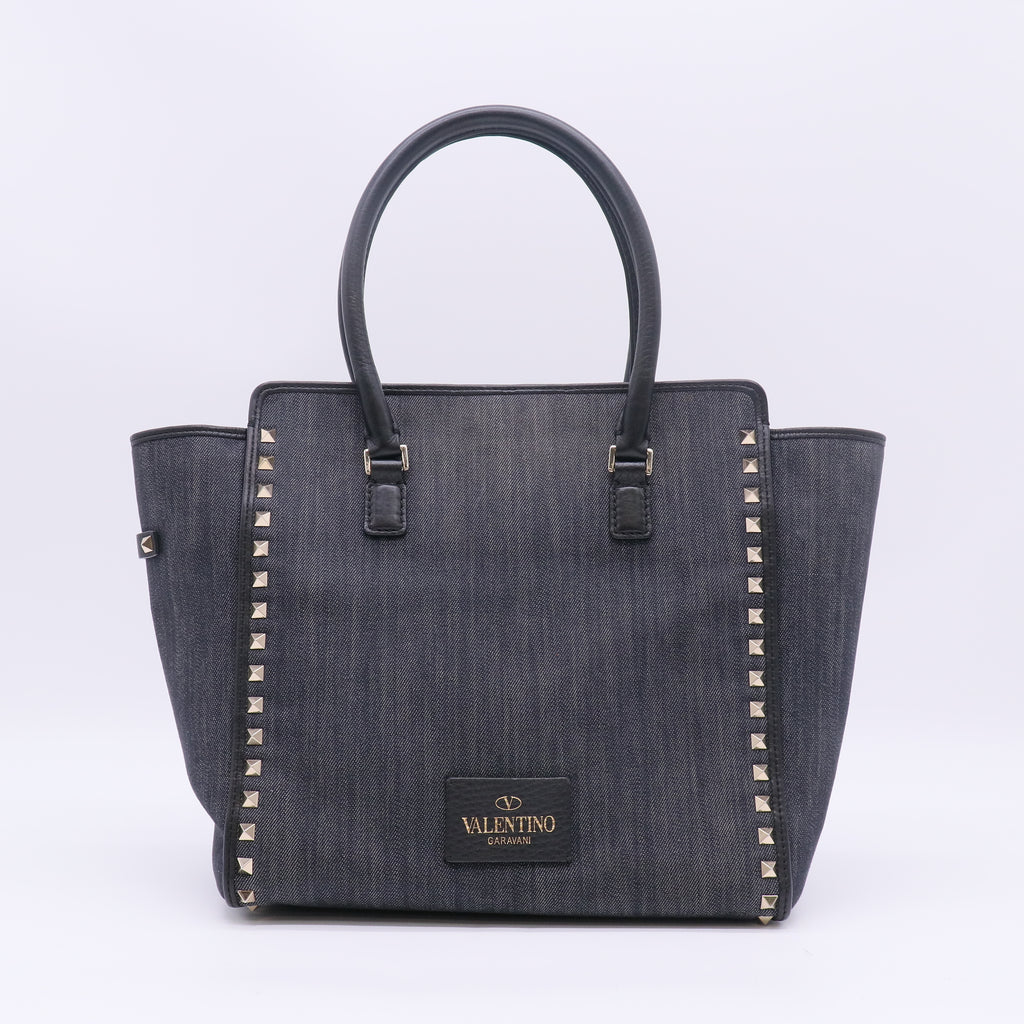 Valentino Garavani Rockstud Small Denim Trapeze Tote Bag B23711
