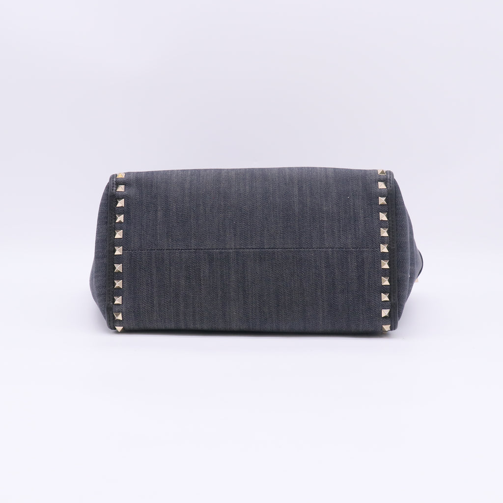 Valentino Garavani Rockstud Small Denim Trapeze Tote Bag B23711