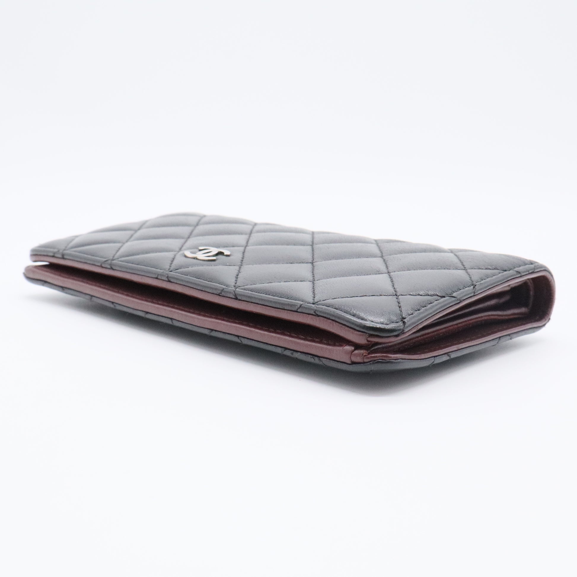 Lambskin Quilted Yen Wallet Black