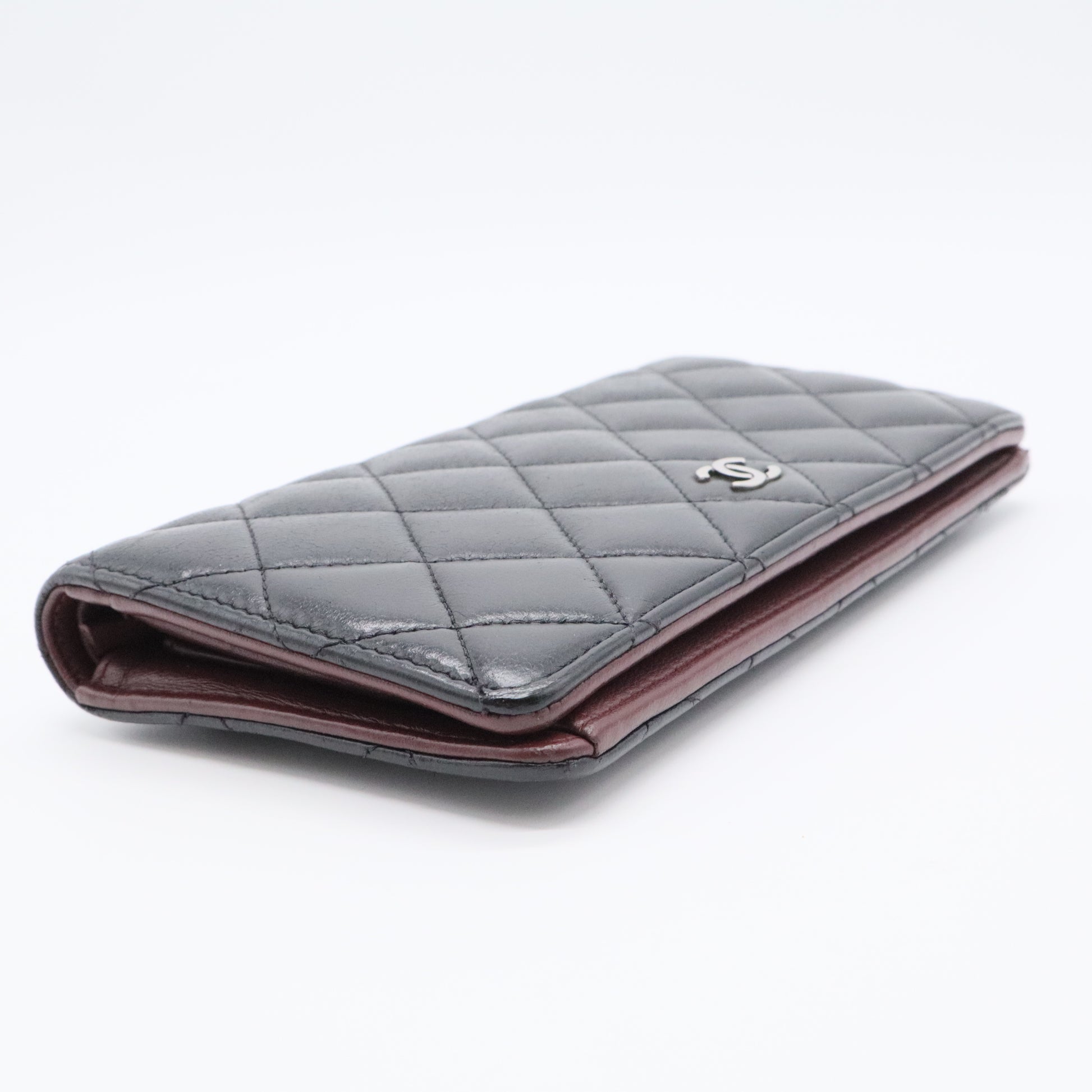 Lambskin Quilted Yen Wallet Black