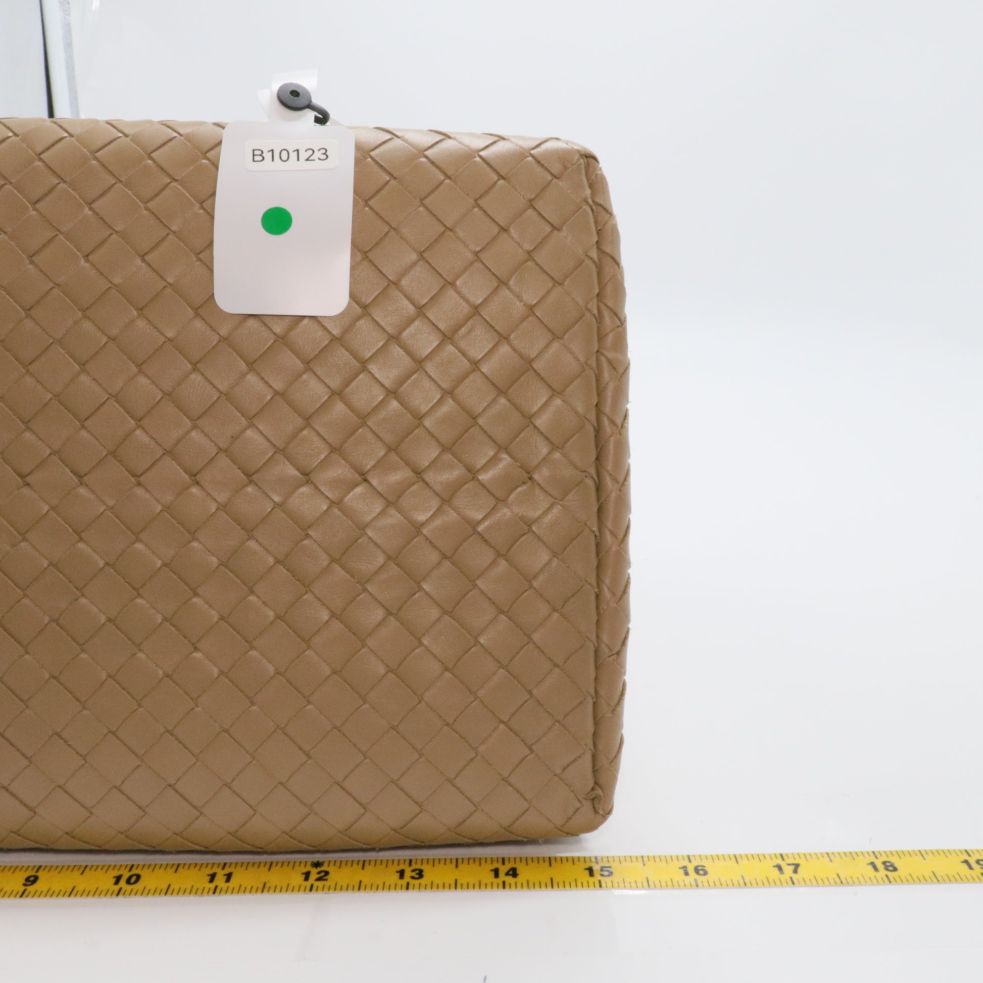 Bottega Veneta Beige Medium Nappa Intrecciato Roma Tote