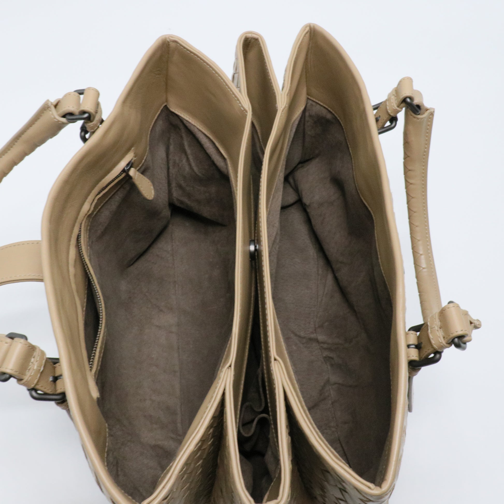 Bottega Veneta Beige Medium Nappa Intrecciato Roma Tote
