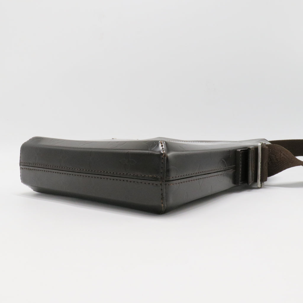 Monogram Mat Bobby Messenger Bag