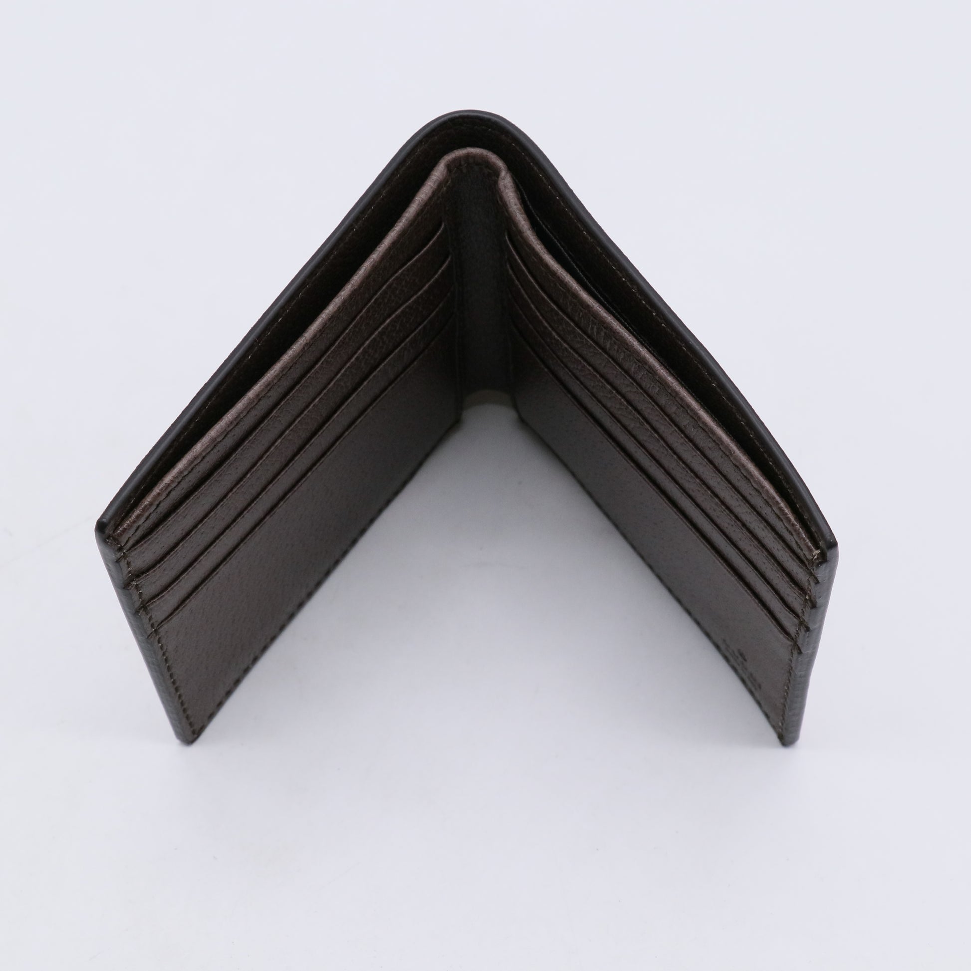 Gucci GG Supreme Chevron Bifold Wallet W21314
