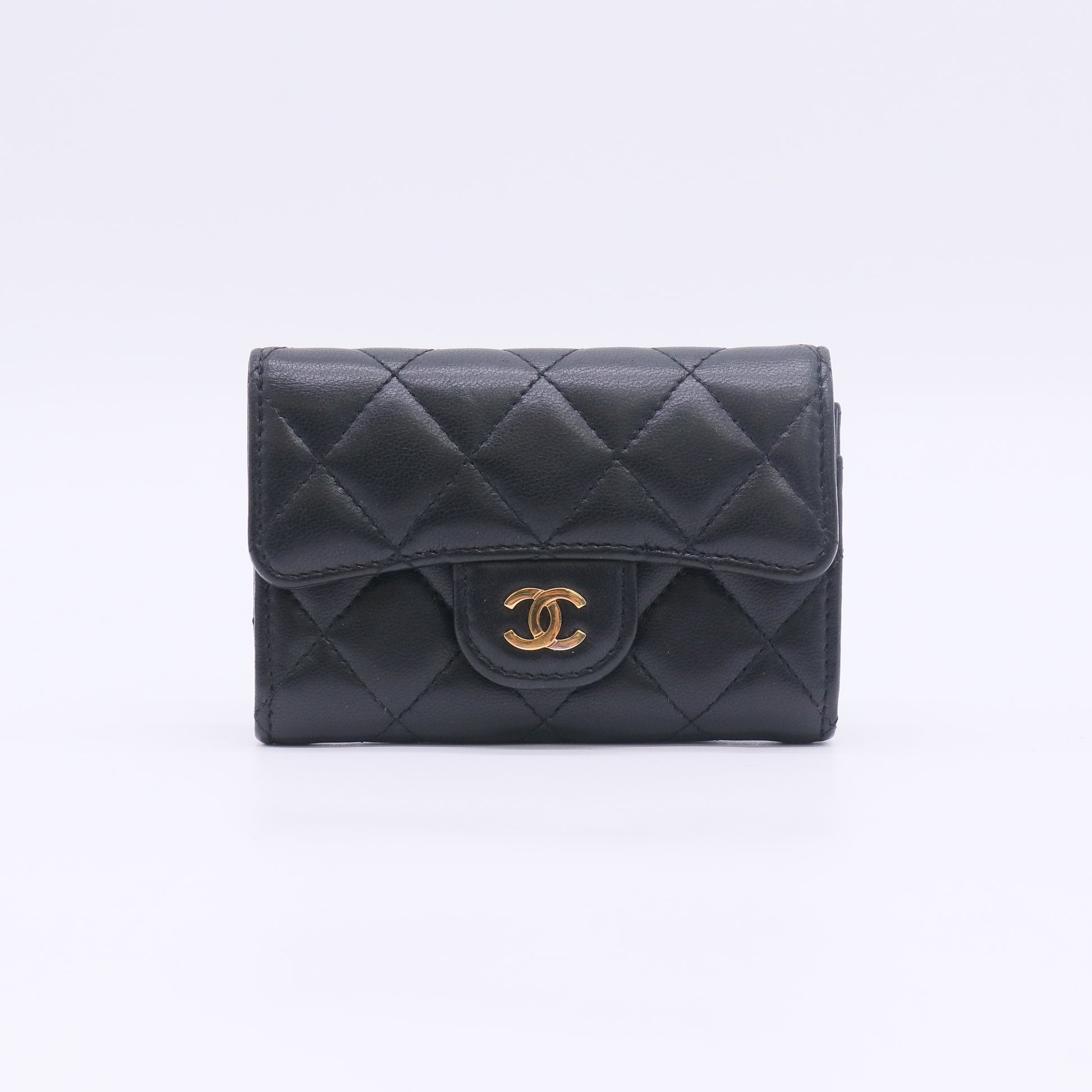 Chanel Classic Flap Card Holder W22800