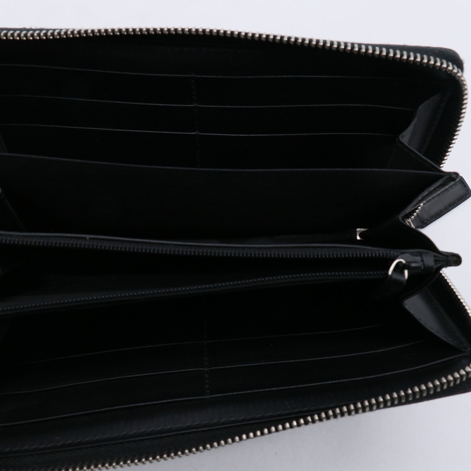 Gucci Signature Leather Web Zip Around Wallet W20988