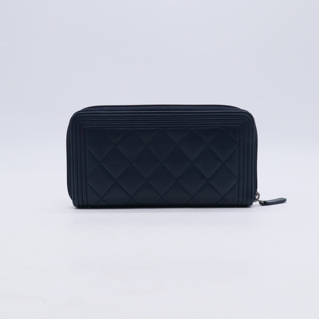 Boy Chanel Zipped Long Wallet W21178
