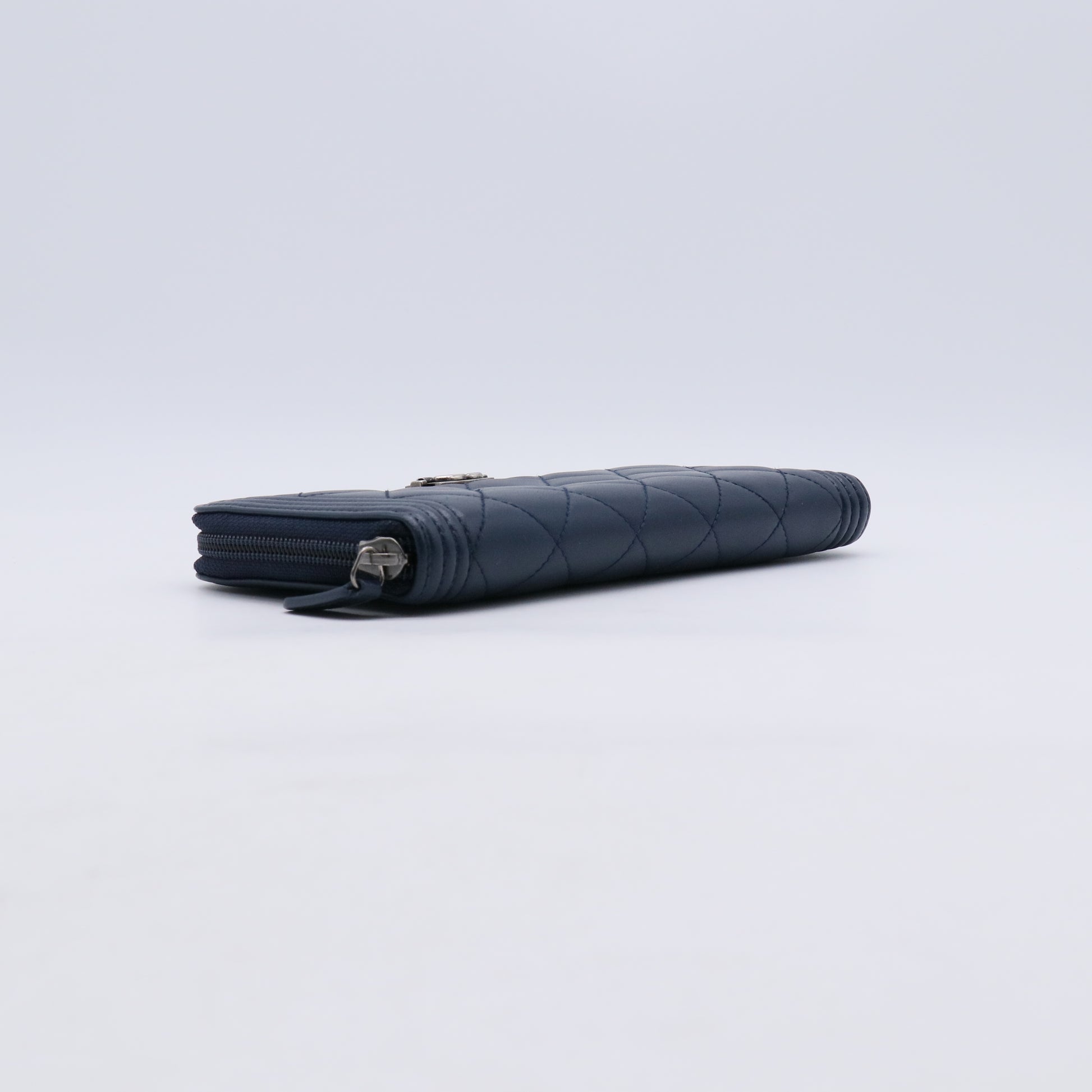 Boy Chanel Zipped Long Wallet W21178