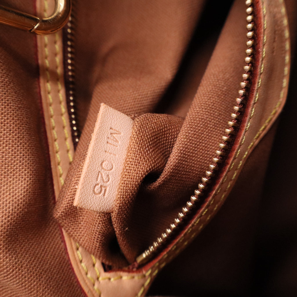 Louis Vuitton Batignolles Handbag Monogram Canvas Vertical B11844