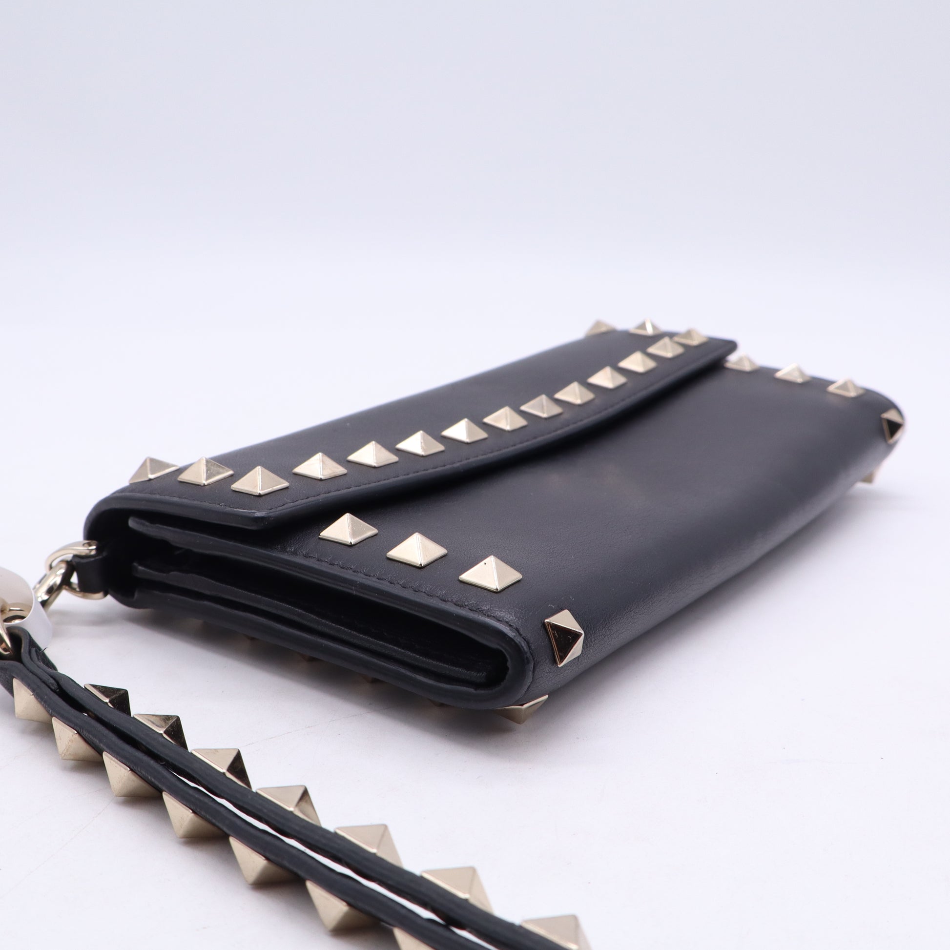 Valentino Garavani Vitello Rockstud Side Slip Clutch/Wallet twins