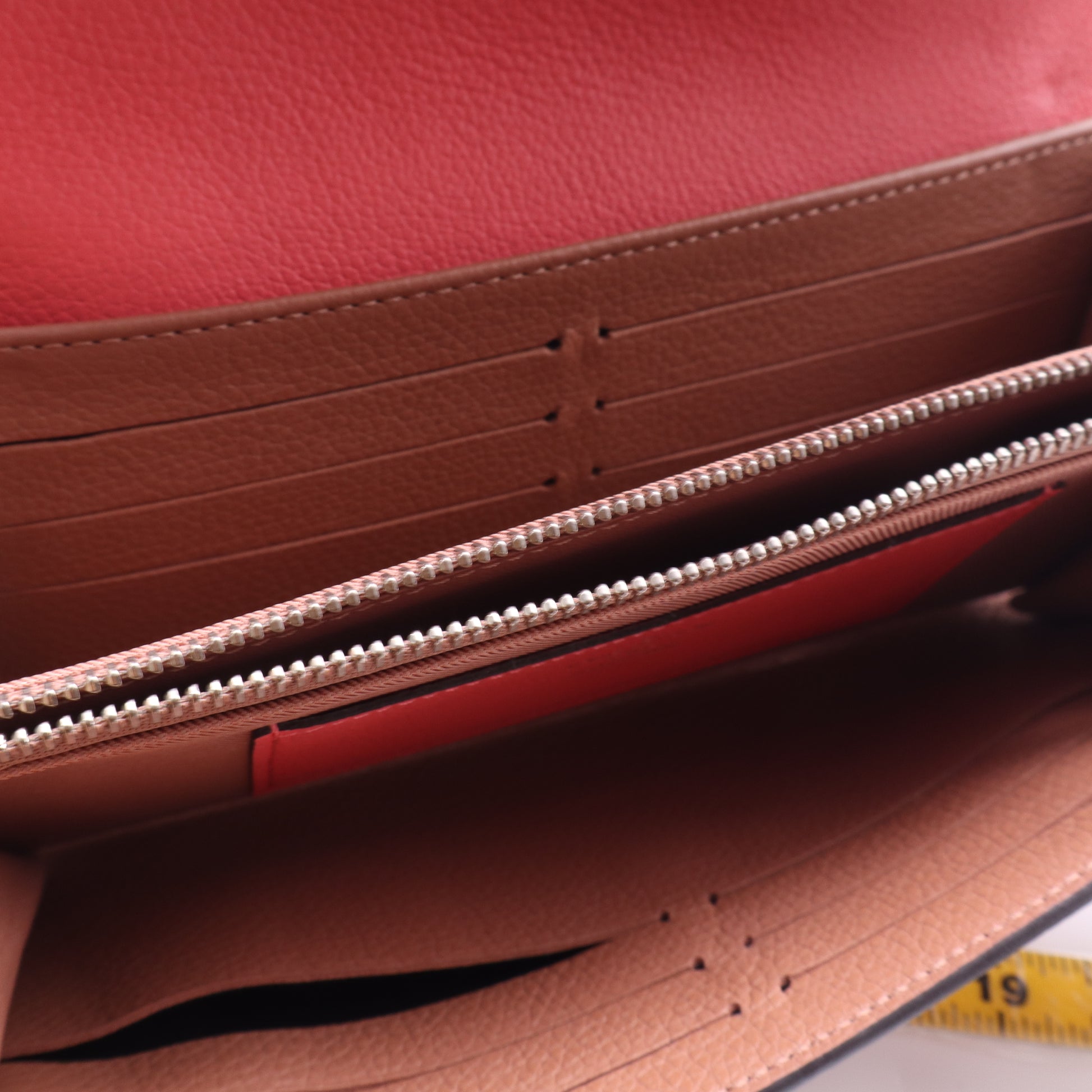 Louis Vuitton Lockme II Wallet Calfskin twins W20977
