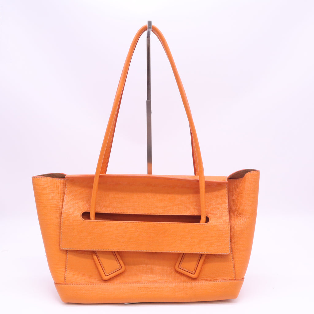 Bottega Veneta Arco Bag Grainy Leather Medium B24139