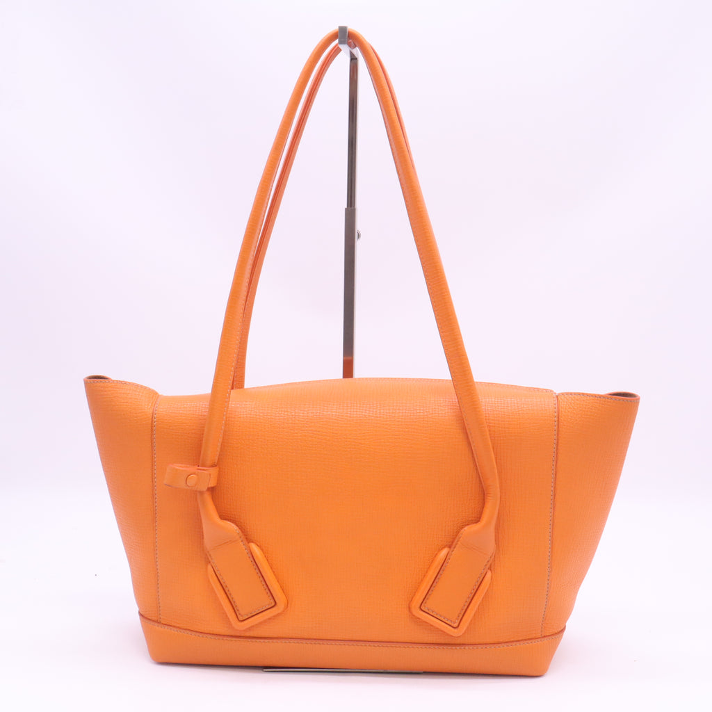 Bottega Veneta Arco Bag Grainy Leather Medium B24139