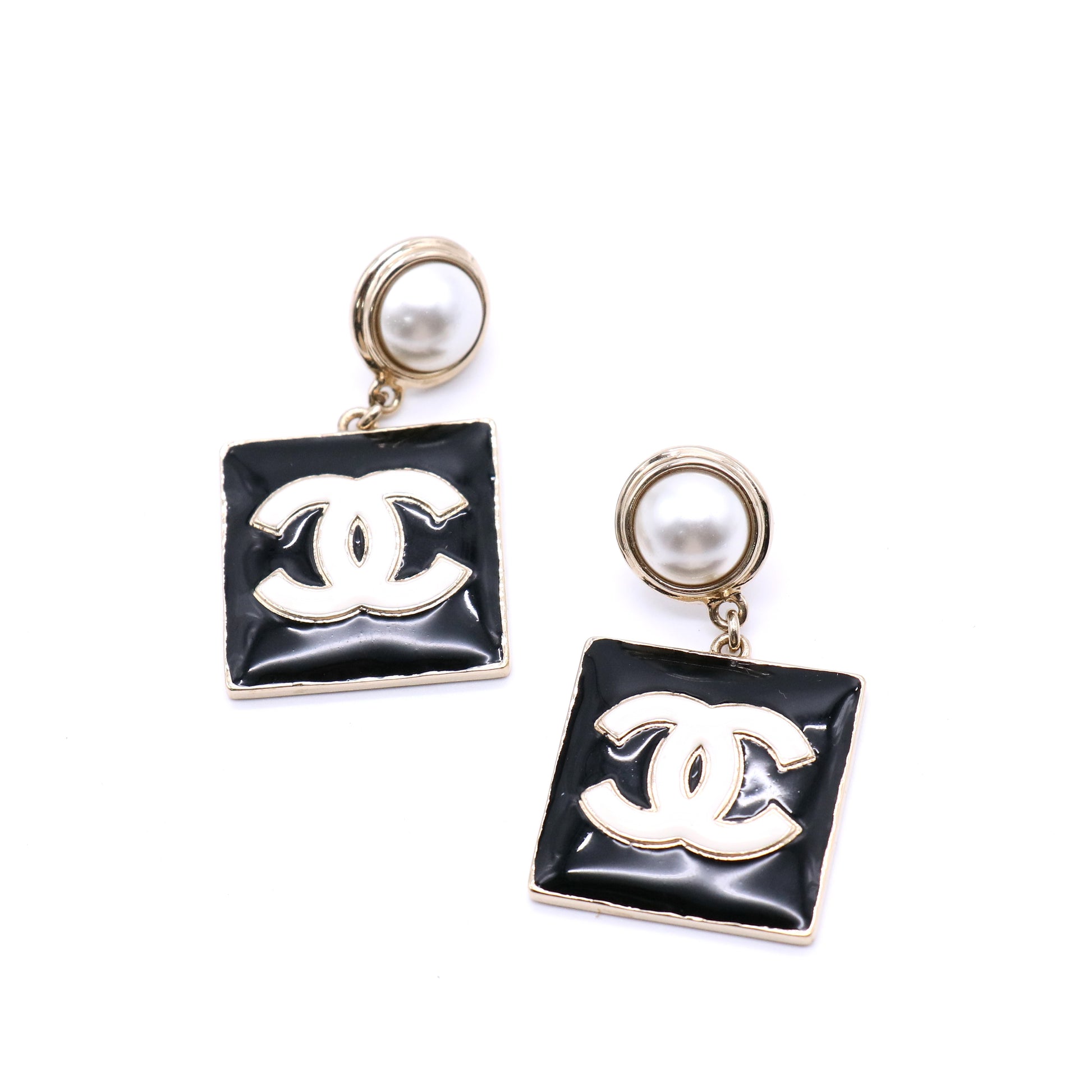 Metal Crystal Pearl CC Drop Earrings Gold  White twins