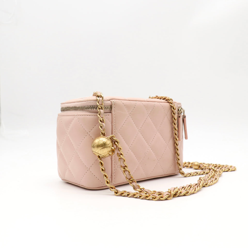 Chanel Pink Quilted Caviar Leather Small Vanity Case With Chain Bag twins LDZ197