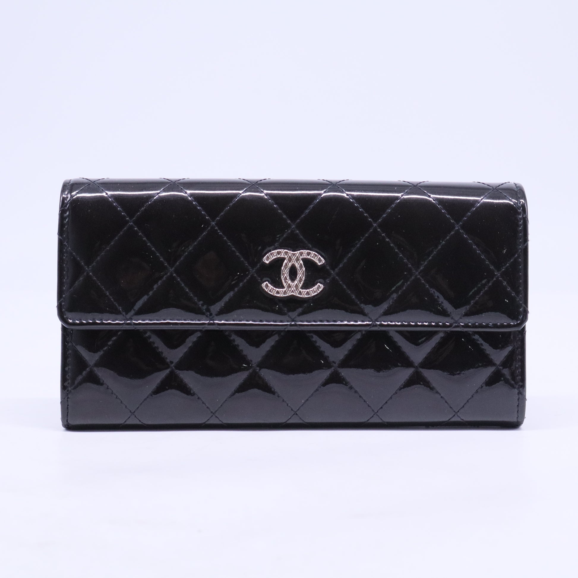 Chanel CC Brilliant Flap Wallet Quilted Patent Long B20935