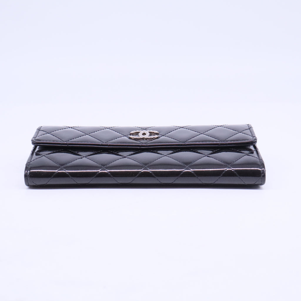 Chanel CC Brilliant Flap Wallet Quilted Patent Long B20935