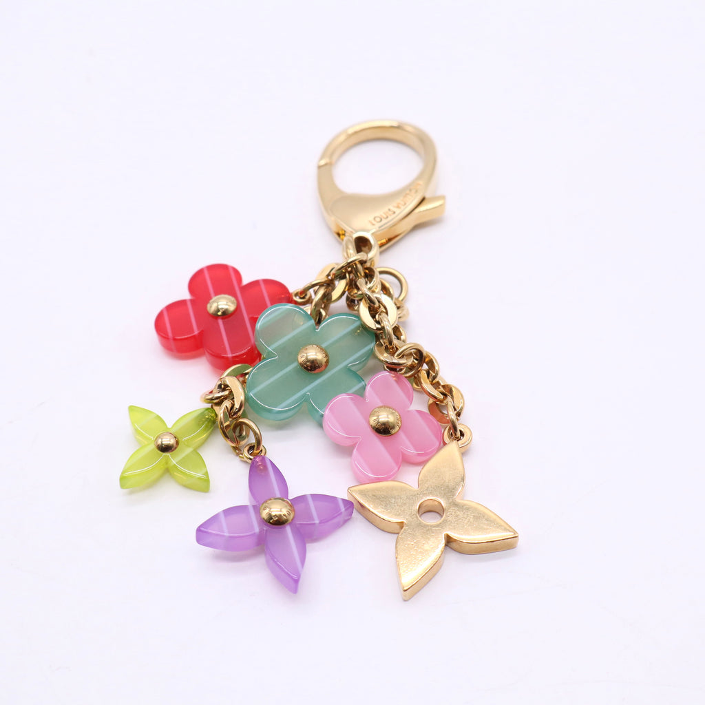 Multicolor Resin Monogram Flower Key Holder and Bag Charm Twins W20217